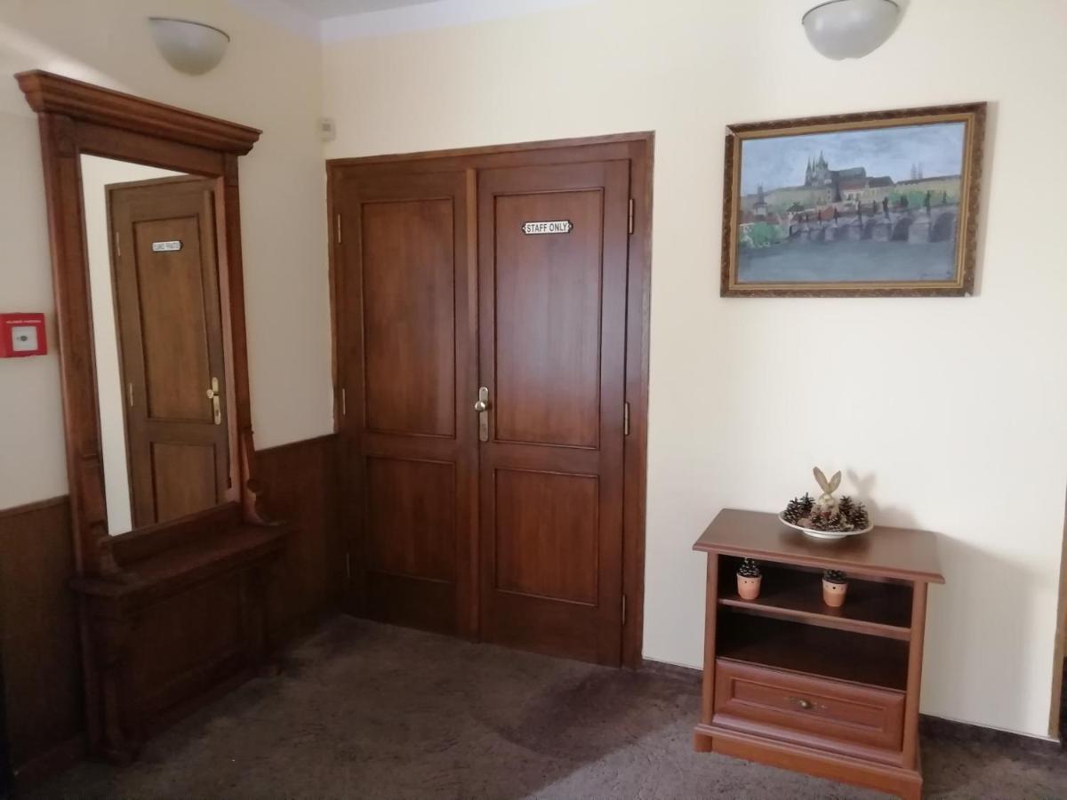 Villa Andy براغ المظهر الخارجي الصورة